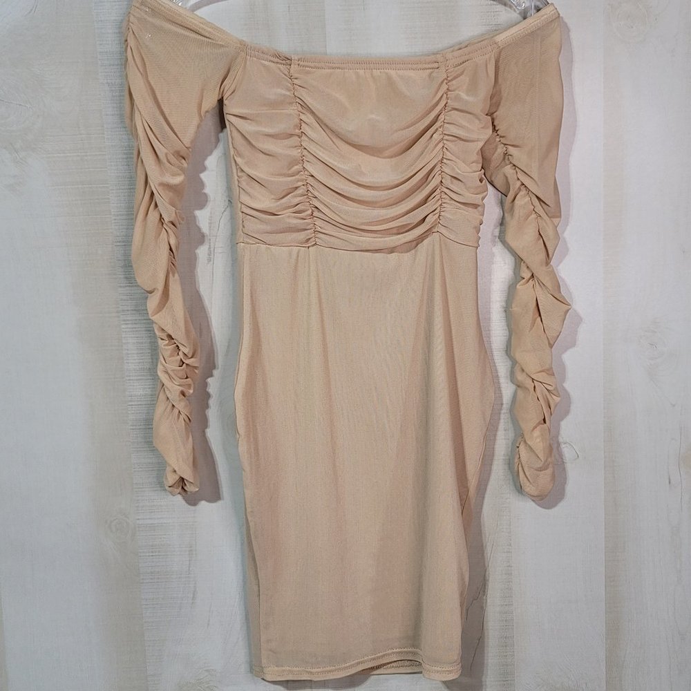 PrettyLittleThing STONE RUCHED MESH BARDOT BODYCON - Picture 2 of 6